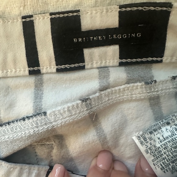 Vintage Guess Jeans Brittney Black & White Vogue Ergeant Stripe Women’s Sz 29 - Picture 9 of 10